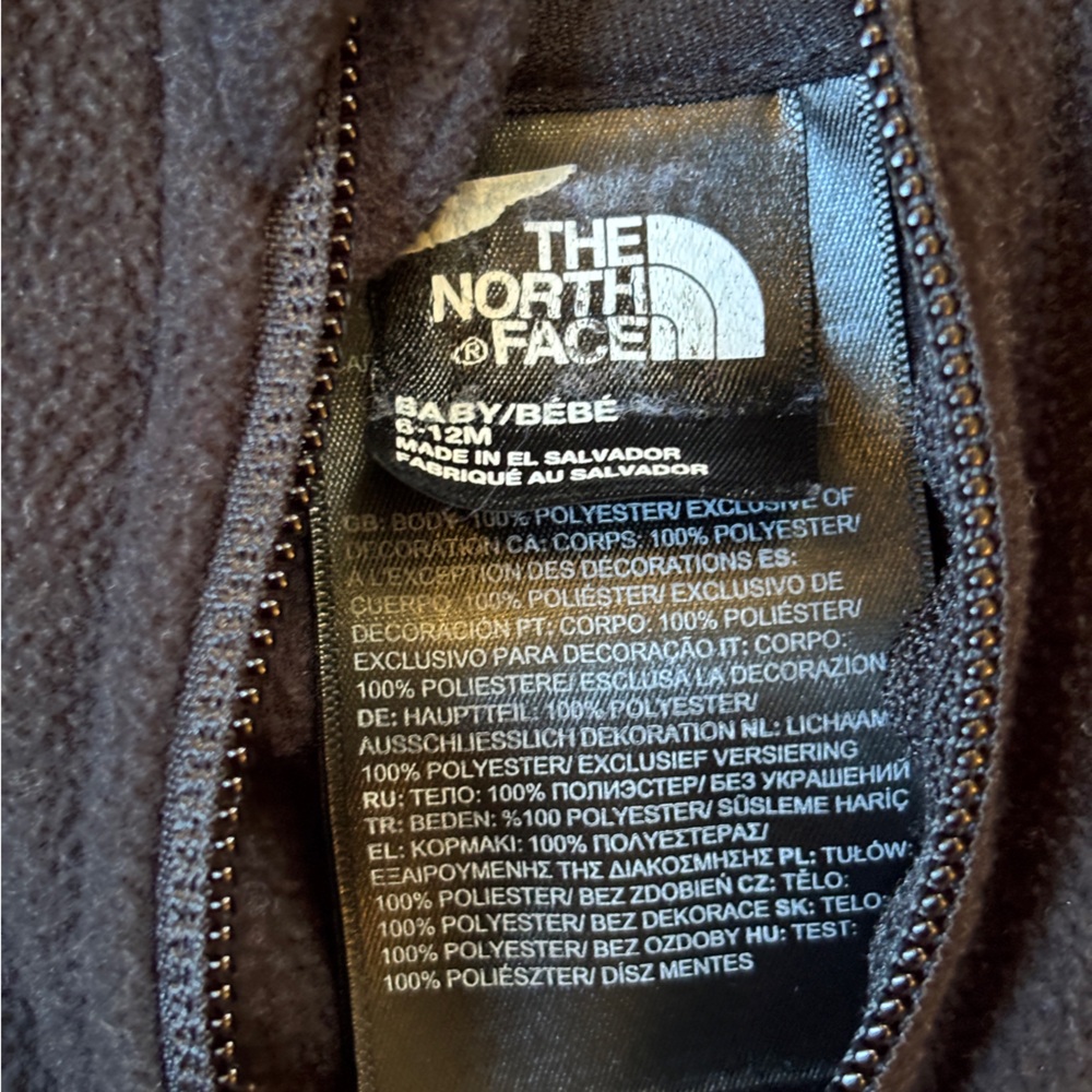 The North Face Kids Black Hoodie 6-12 months - Picture 2 of 3